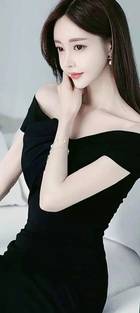号舱房的女人